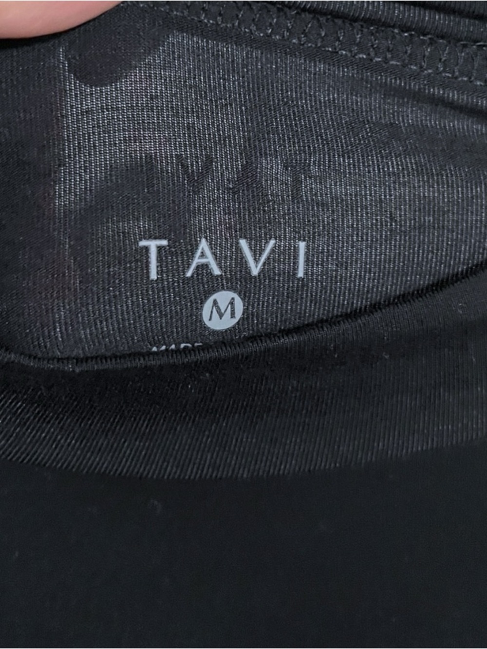 TAVI Voyage Long Sleeve Mock Neck Tee Solid Black Medium - Picture 7 of 7